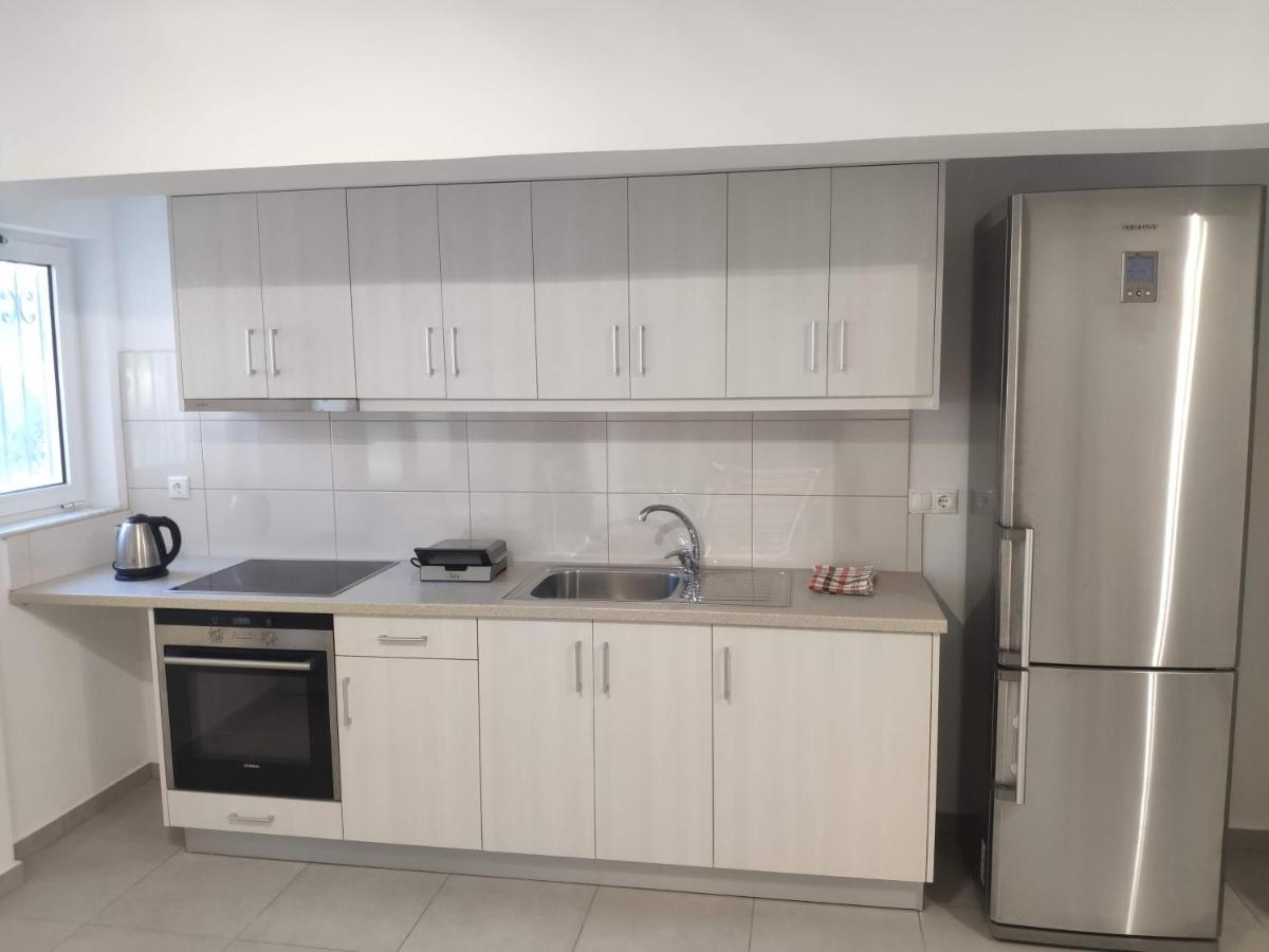 Alexia Rooms Palaiochora Ngoại thất bức ảnh