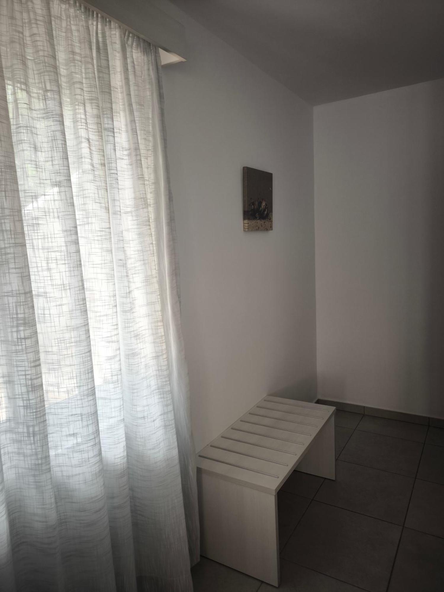 Alexia Rooms Palaiochora Ngoại thất bức ảnh