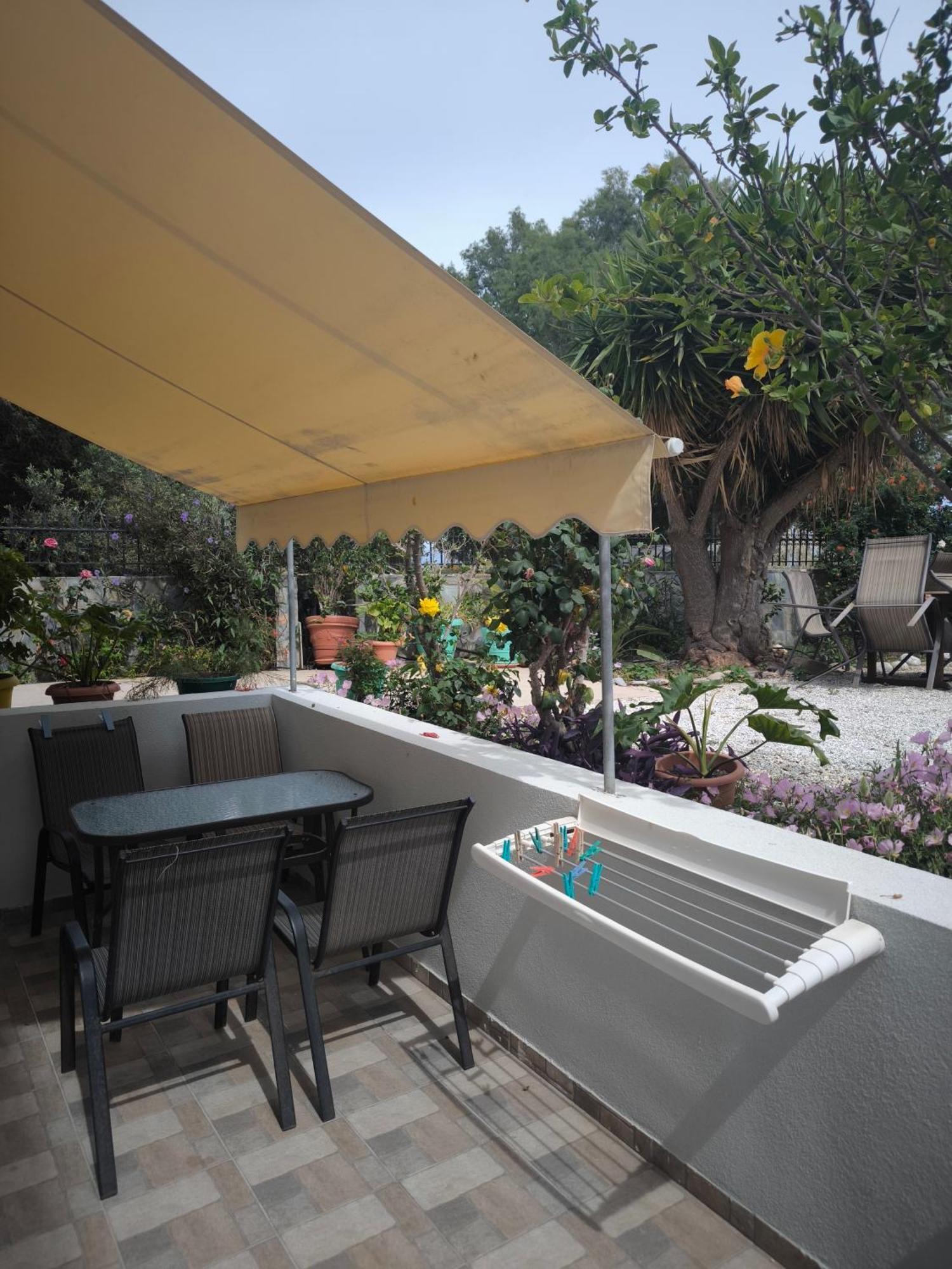Alexia Rooms Palaiochora Ngoại thất bức ảnh